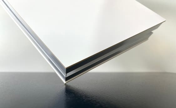 Flexible Partition Solutions: Balancing Segregation and Access in Cleanrooms