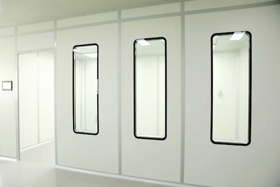 Complete Guide to Clean Room Standards: ISO 14644-1, FED-STD-209E, and GMP Explained